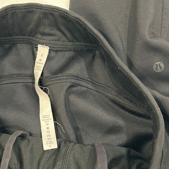 Lululemon Black Joggers Size 6 High Rise Ready to Rulu Dance Studio Pants - Picture 4 of 5